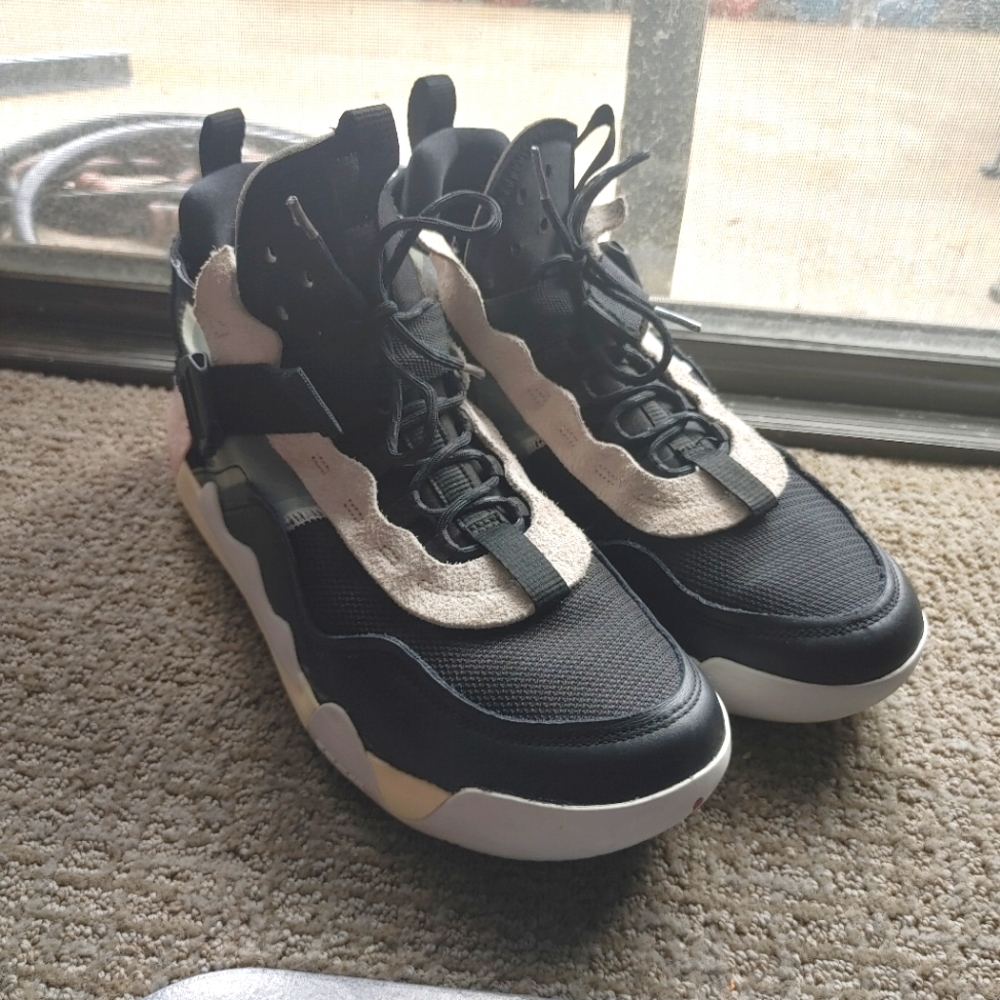 Air Jordan Defy SP Sneakers Black Grey Coral